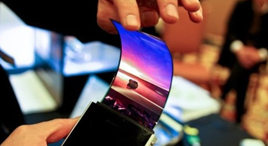 Samsung будет выпускать гибкие дисплеи для смартфонов других брендов